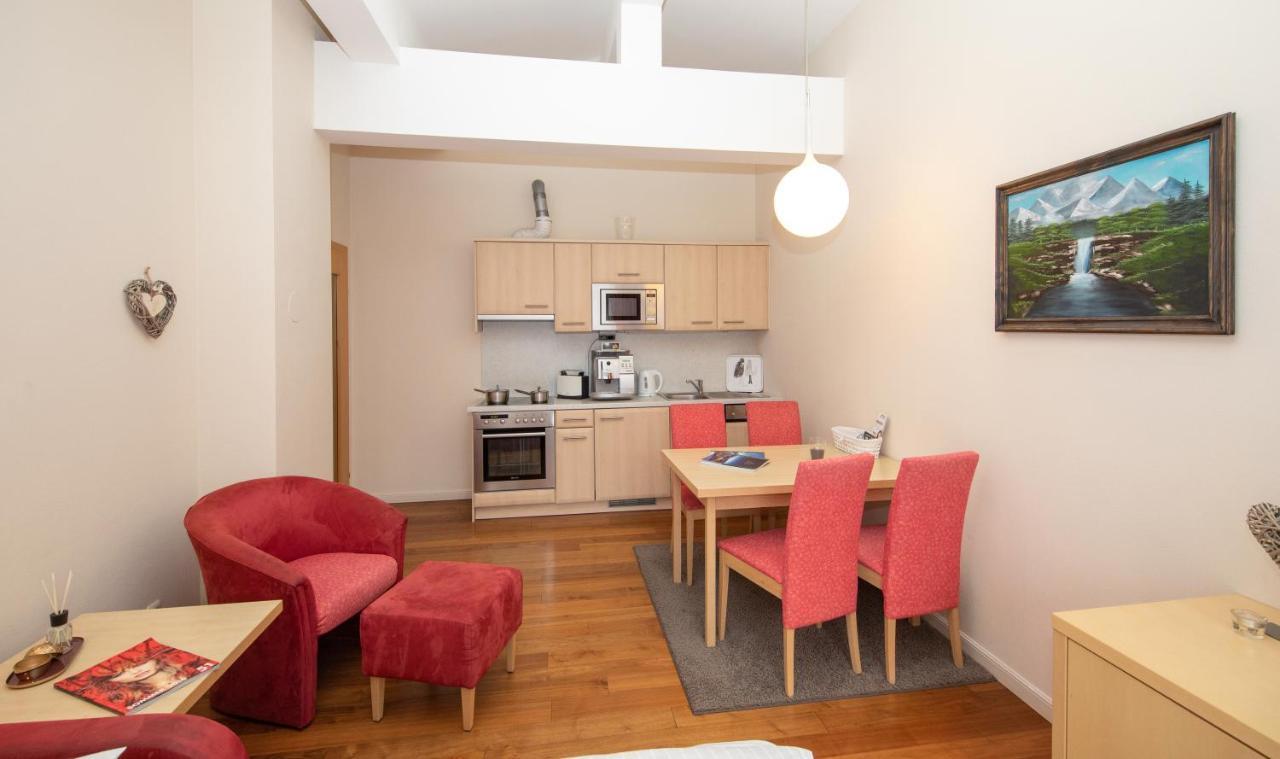 Arabella Golf- Und Ski-Appartement 젤암제 외부 사진